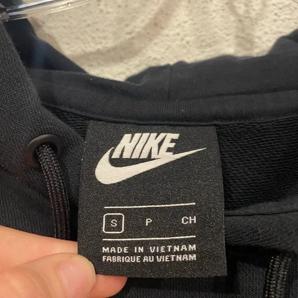 Nike Sportswear Icon Clash Fleece Hoodie Size Small EUC - Picture 4 of 5